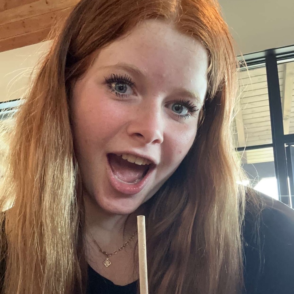 Meet your Posher, Laurel